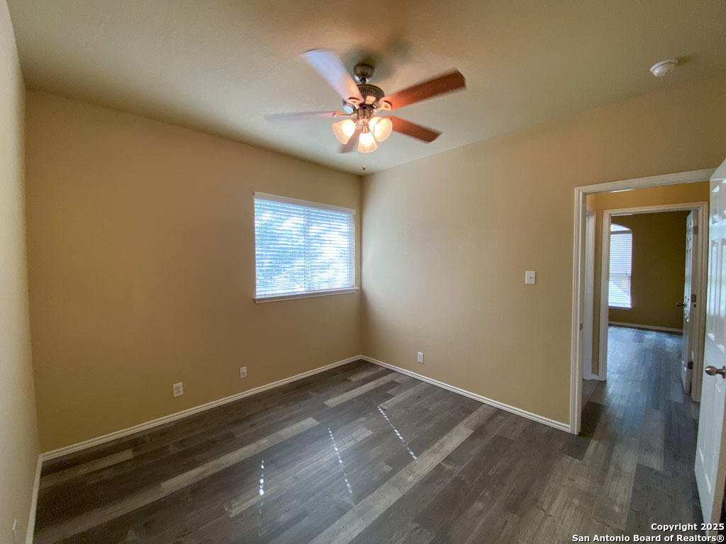property viewer photo 19