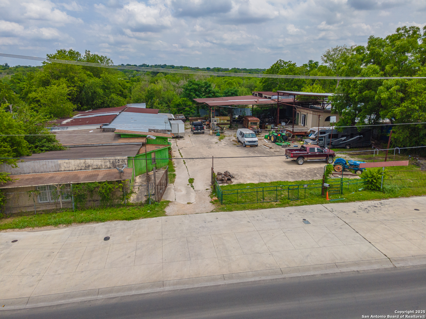 property viewer photo 5