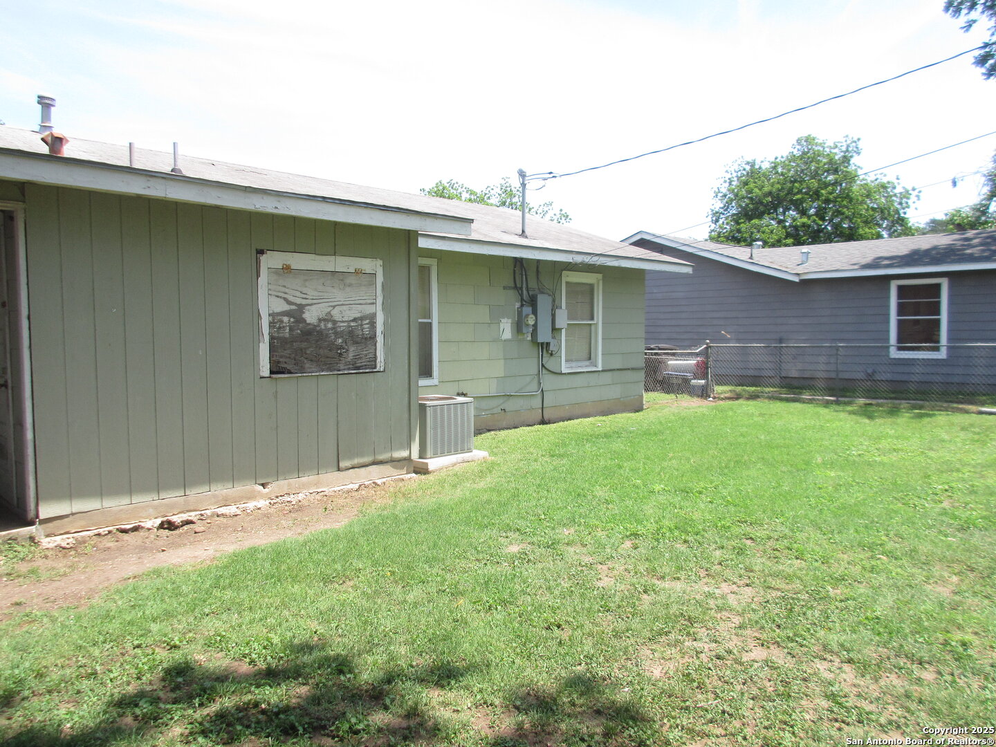 main property photo 8