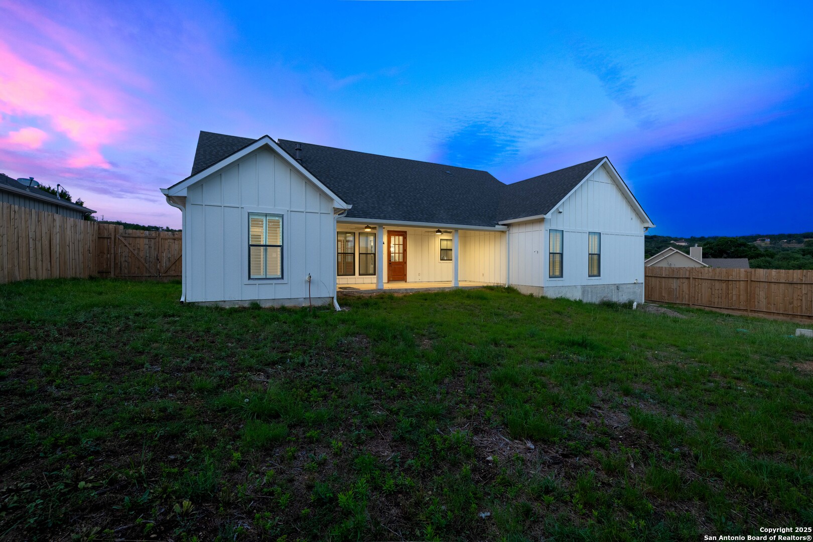main property photo 27