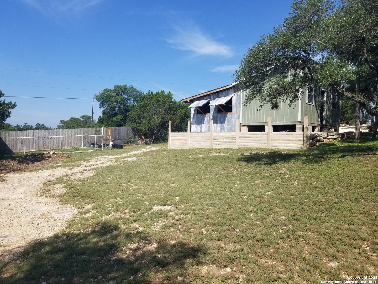 main property photo 29