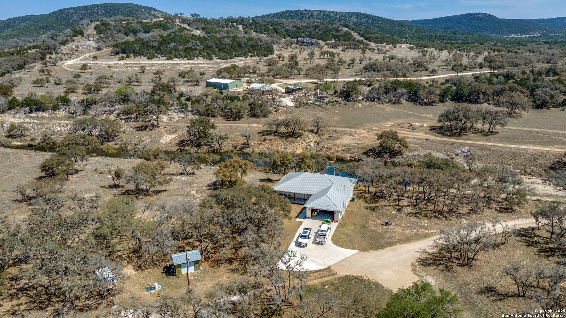 main property photo 14