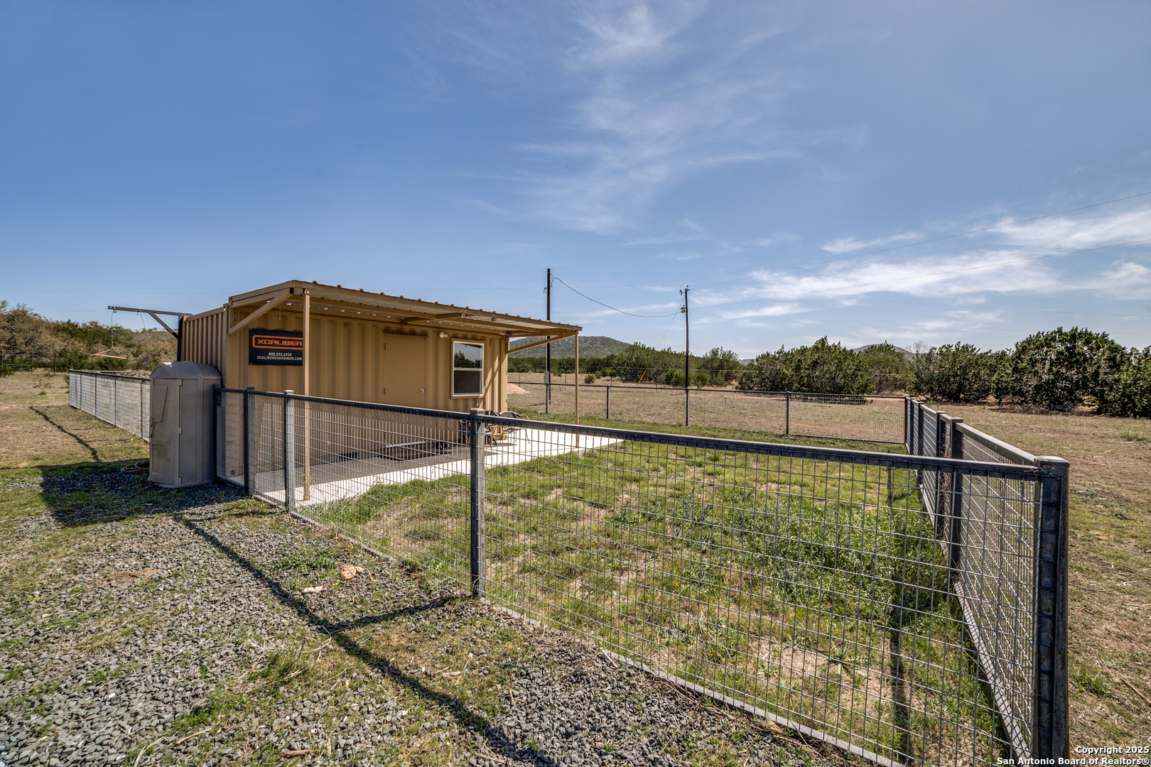main property photo 20