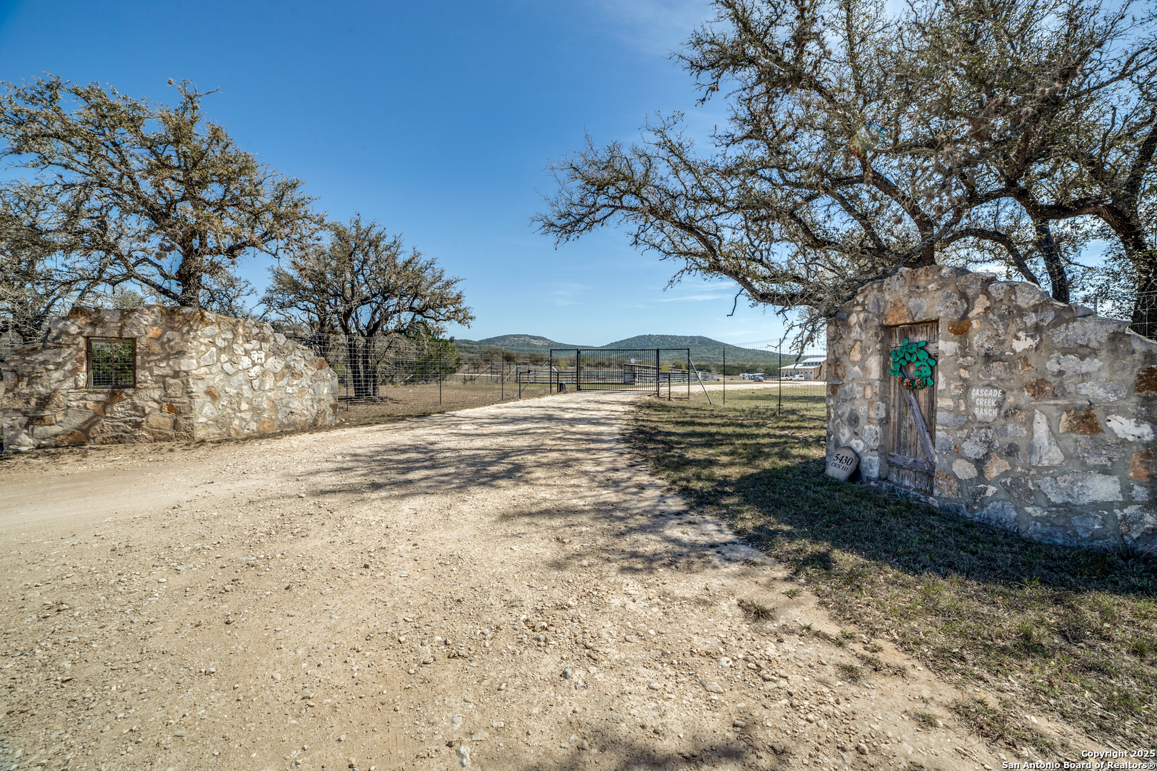 main property photo 29