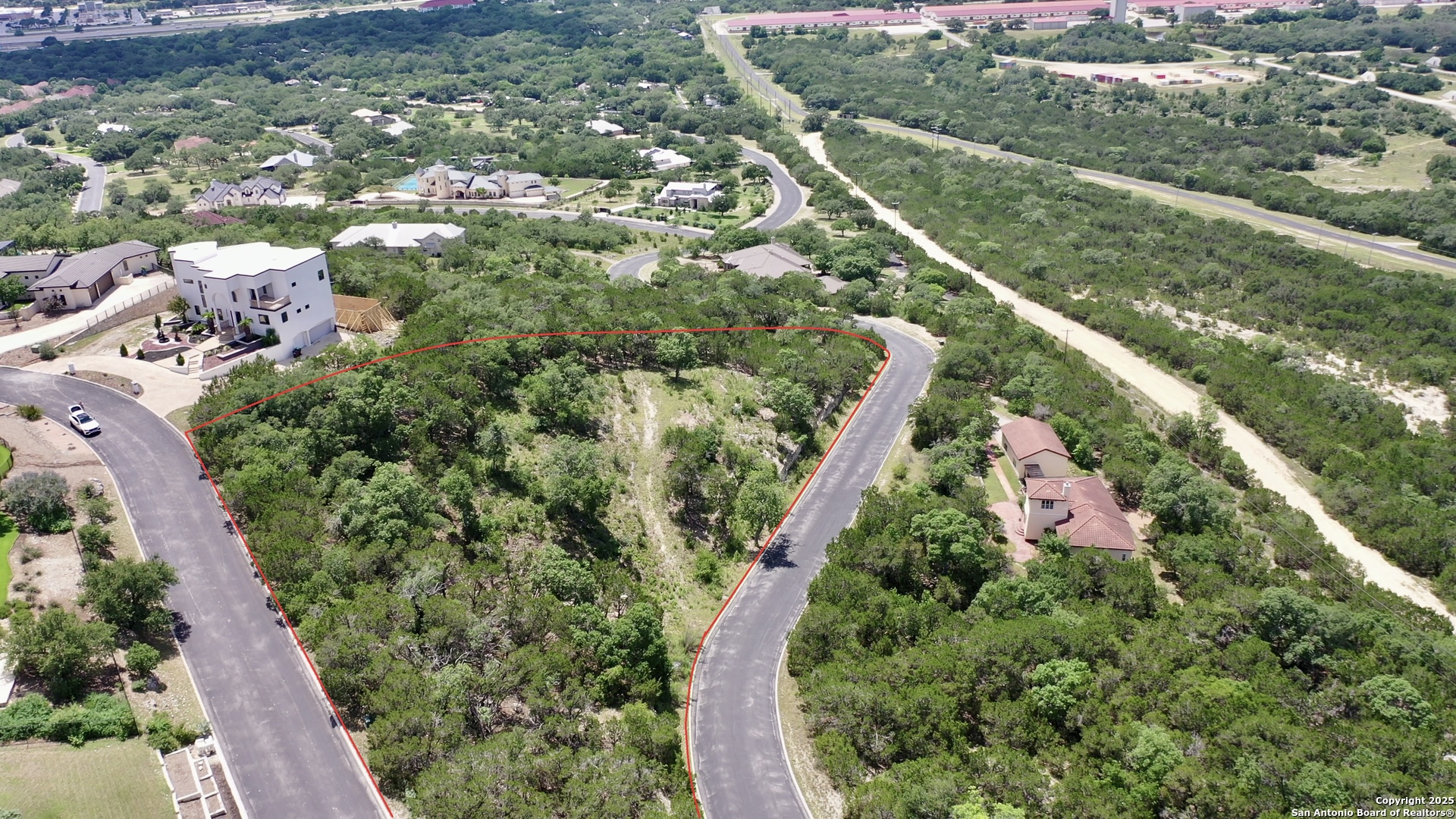 main property photo 8