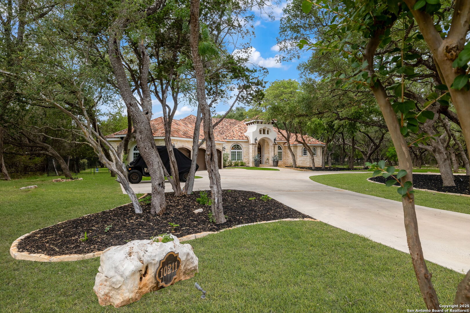 property viewer photo 11
