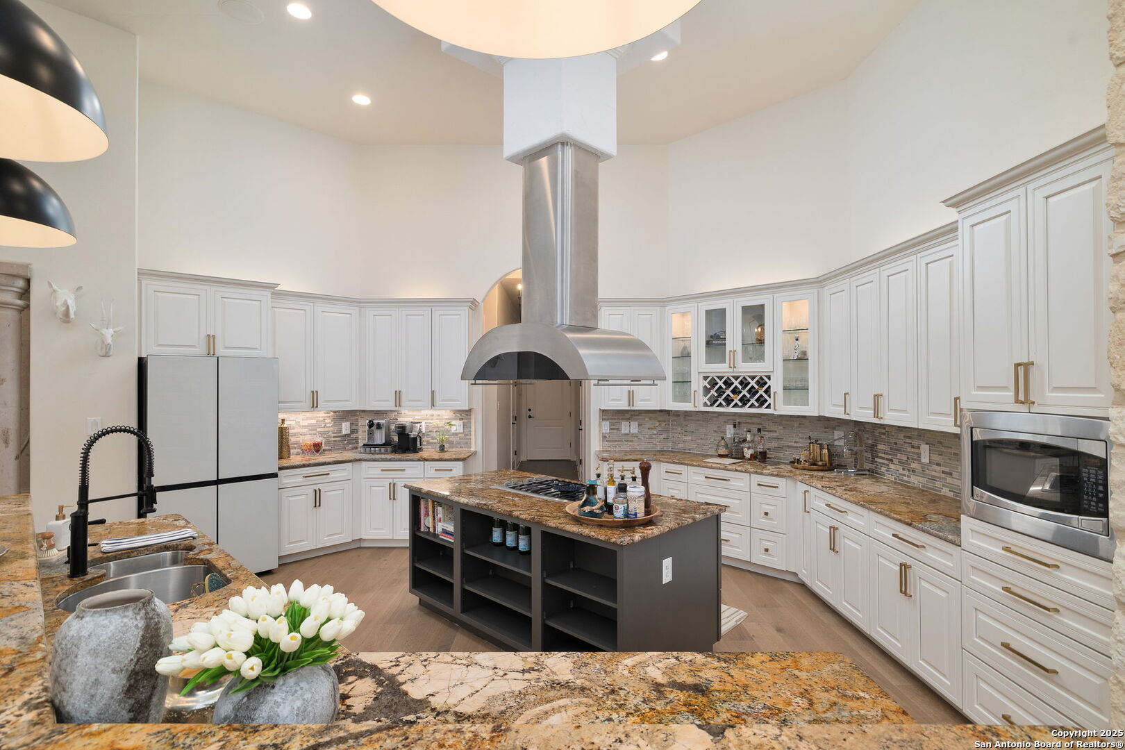 property viewer photo 25