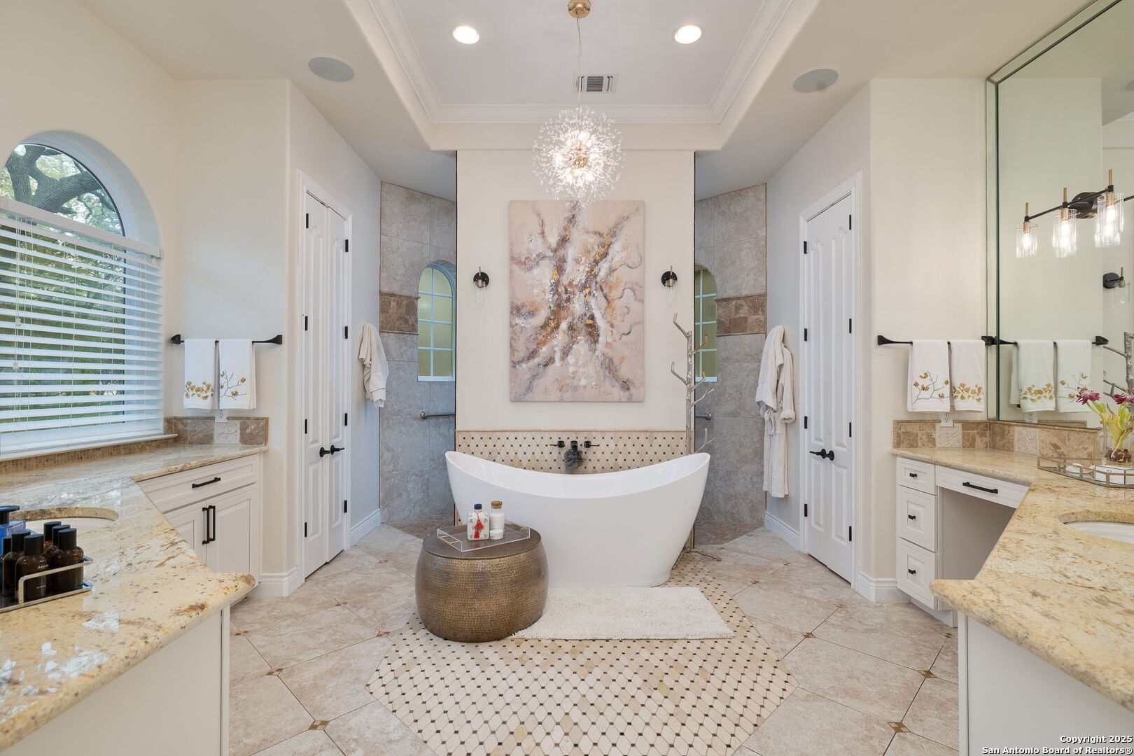 property viewer photo 35
