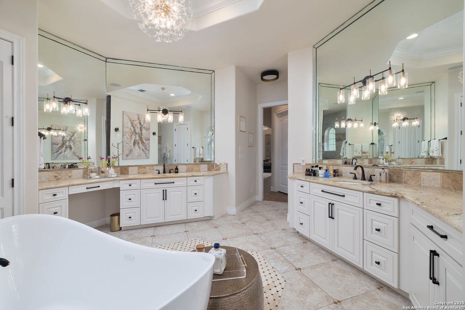 property viewer photo 36
