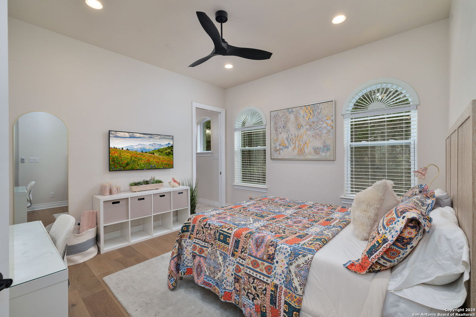 property viewer photo 39