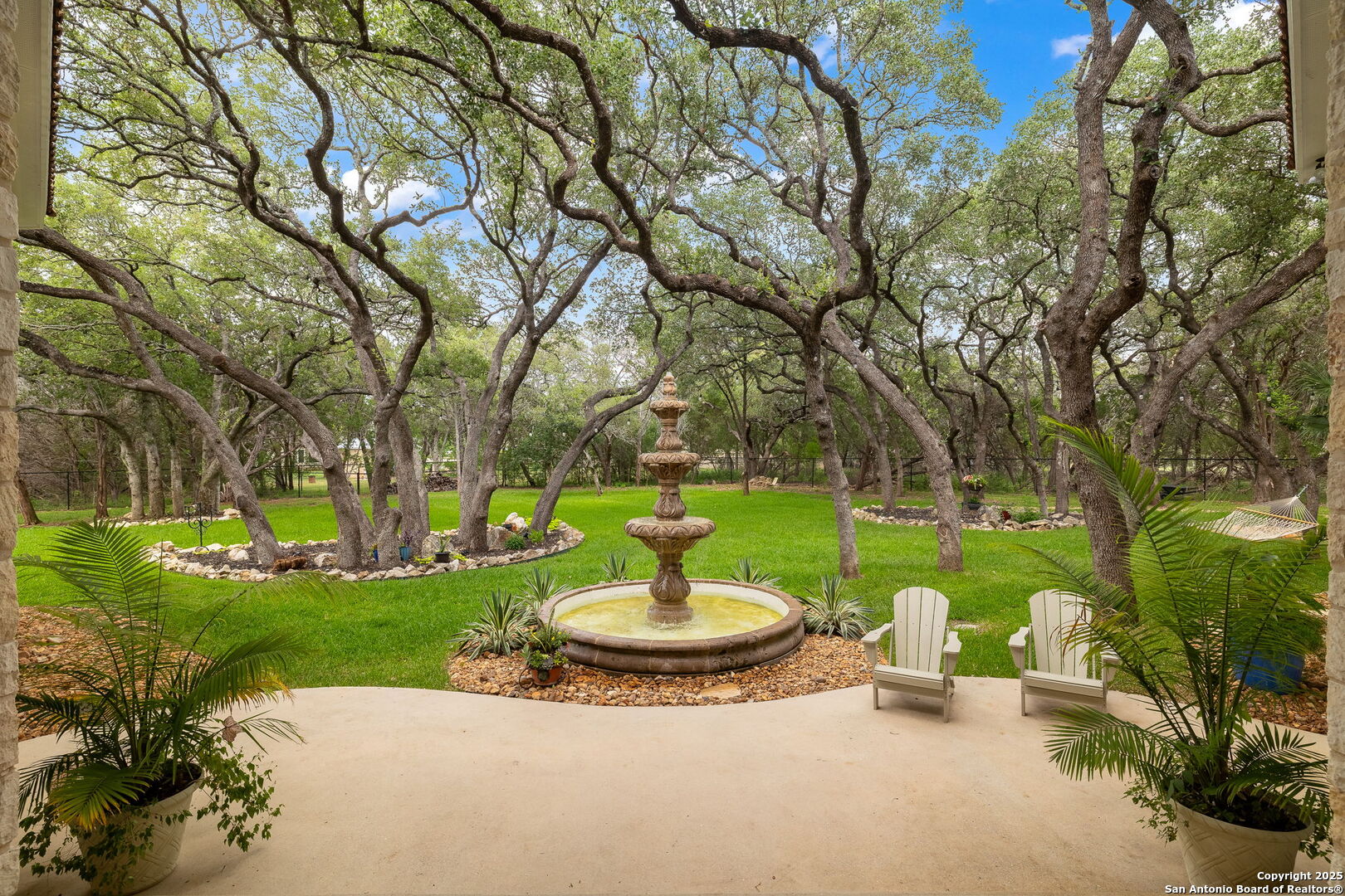 property viewer photo 45