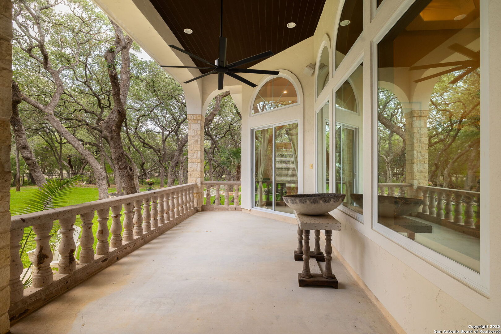 property viewer photo 47