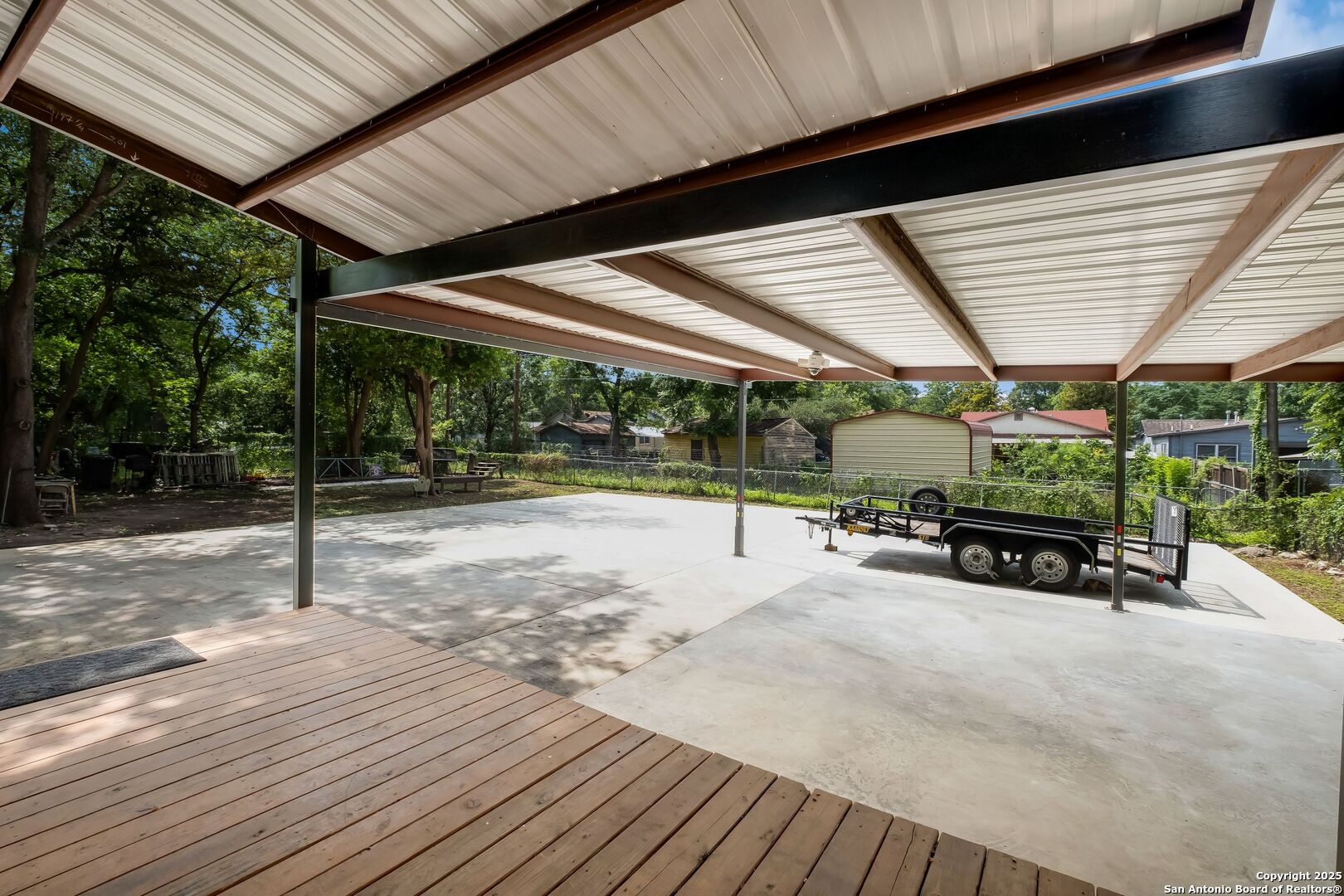 main property photo 26