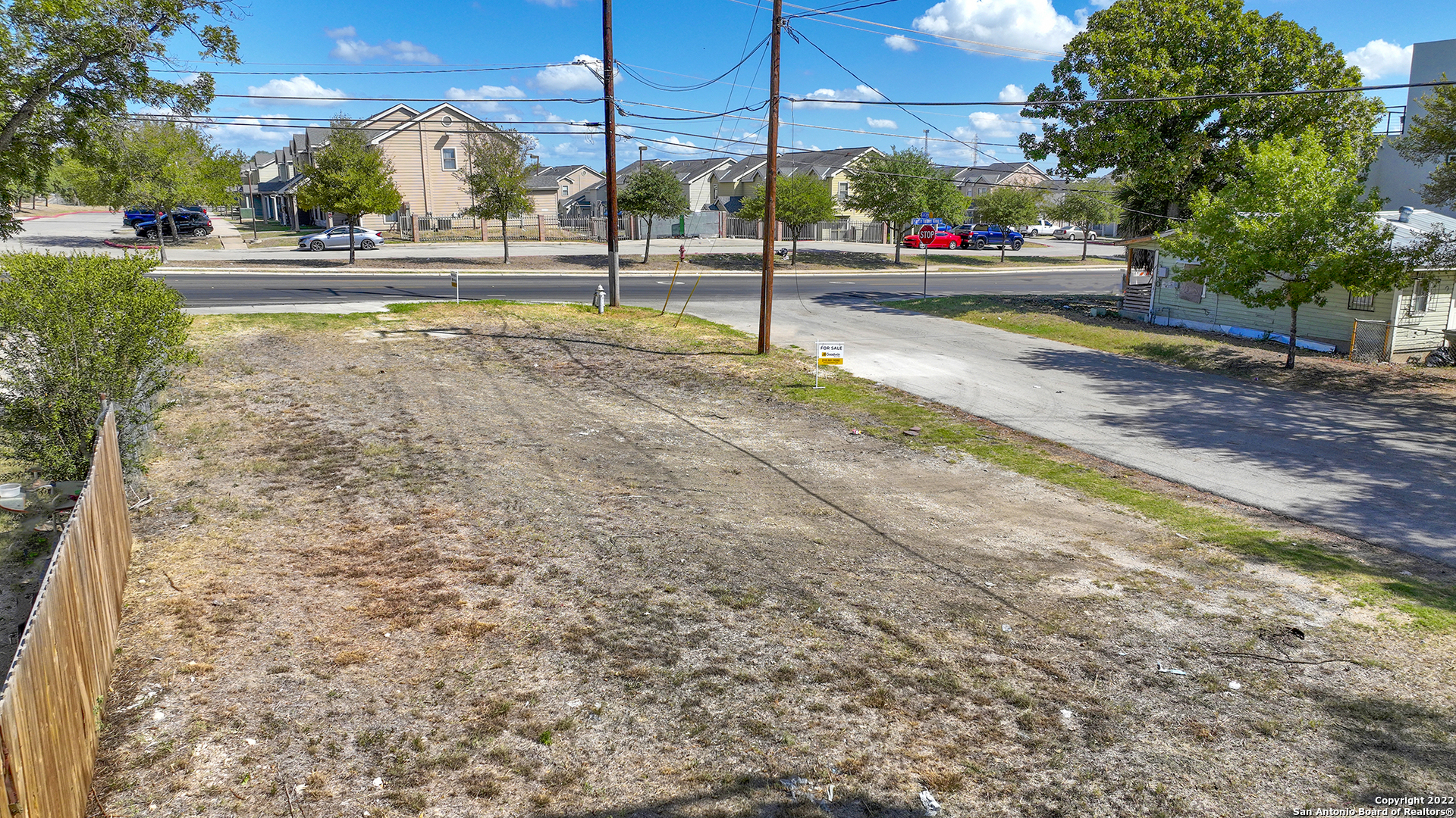 main property photo 14