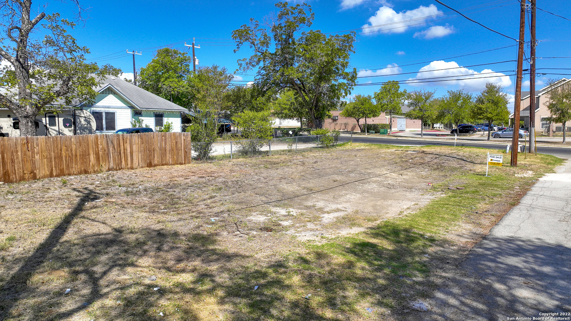 main property photo 15