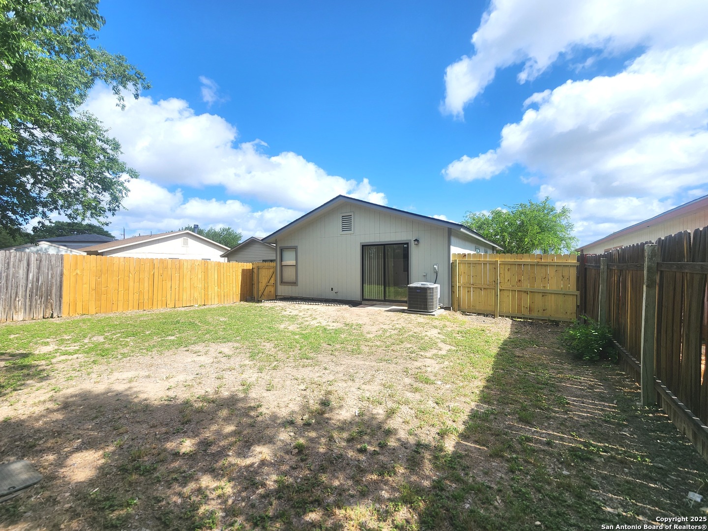 property viewer photo 13