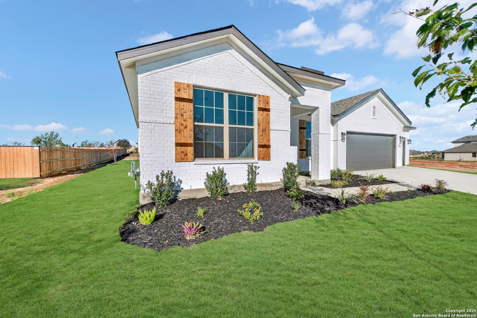 main property photo 38