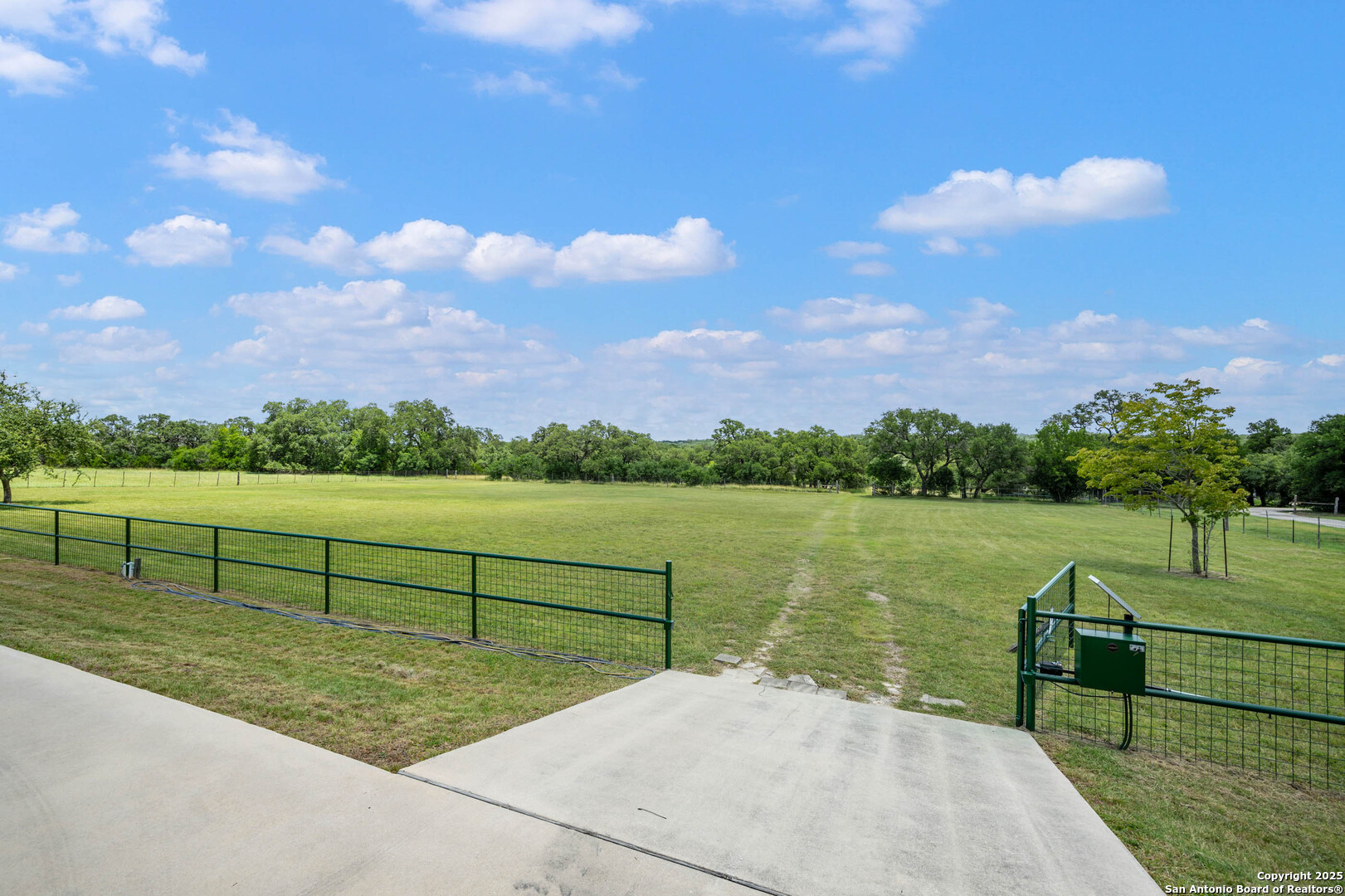 main property photo 29