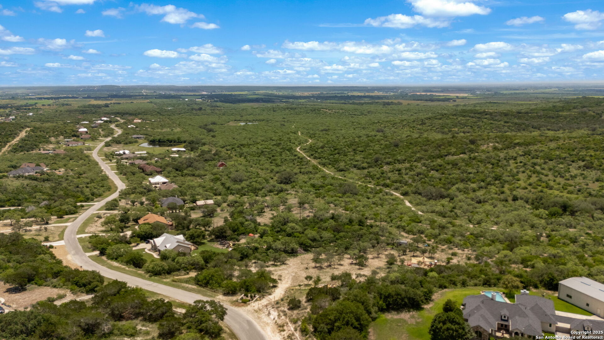 main property photo 19