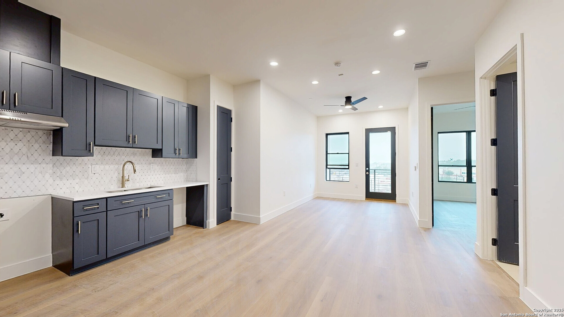 property viewer photo 21