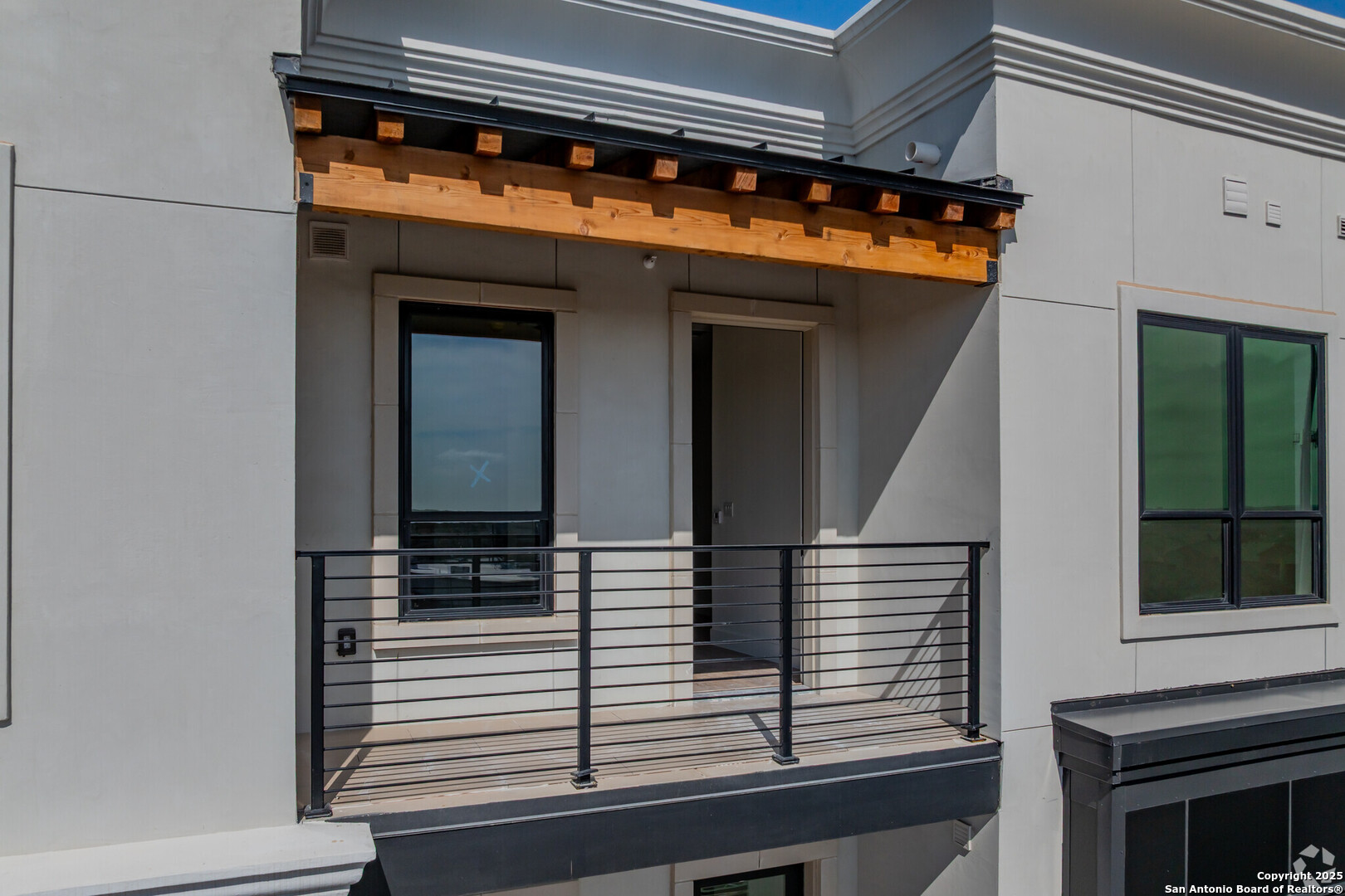 property viewer photo 27