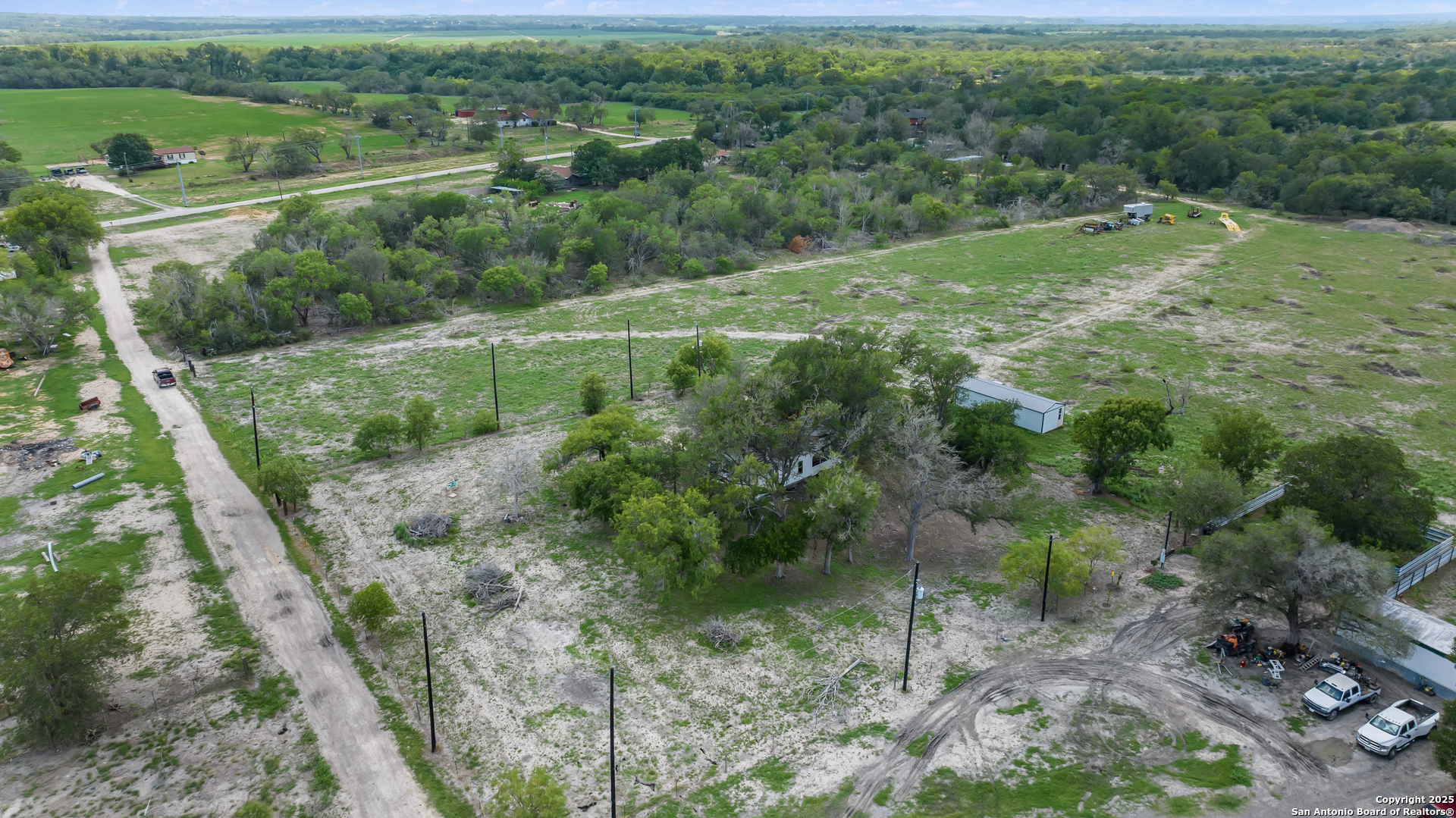 main property photo 3