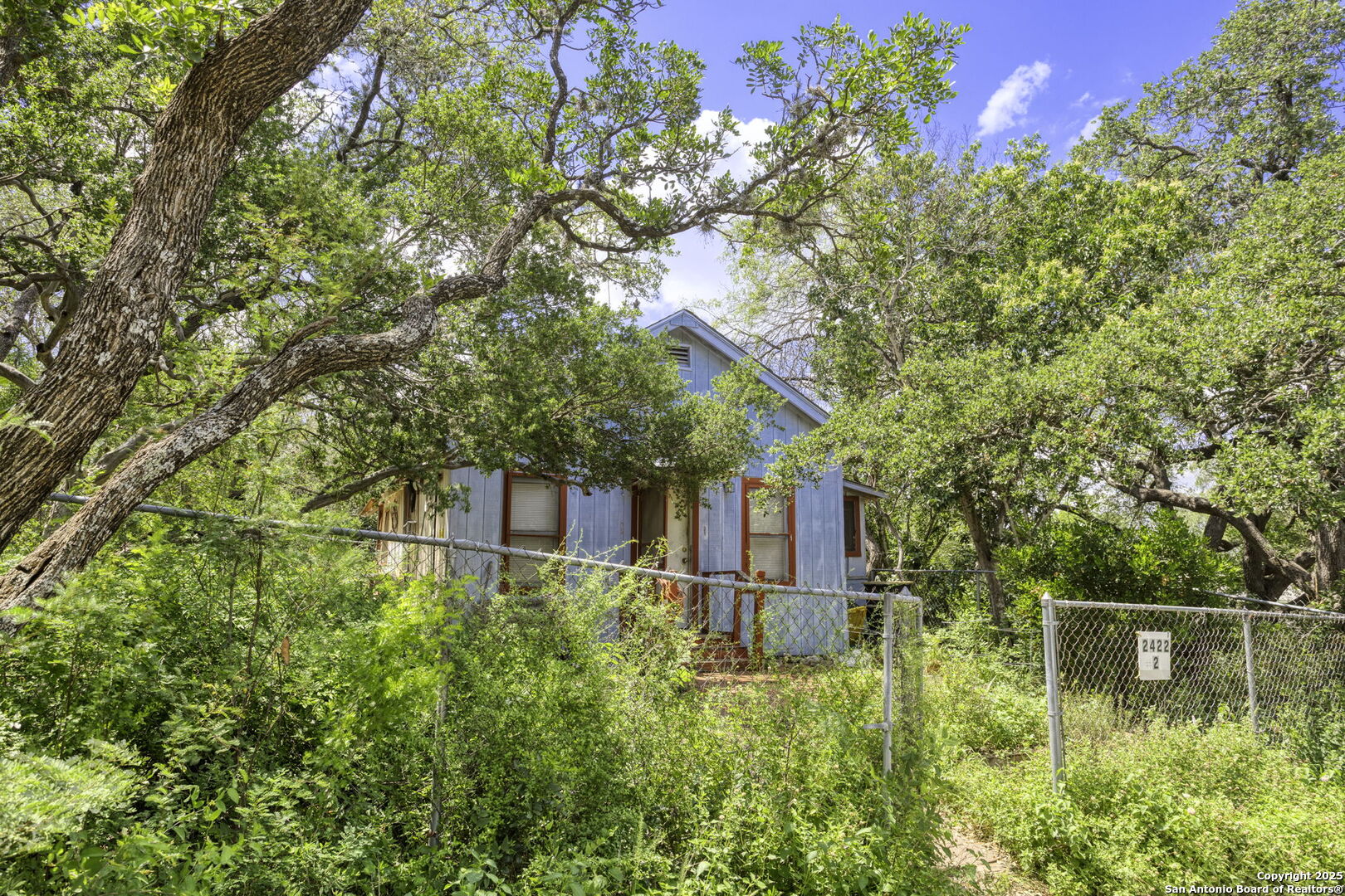 main property photo 33