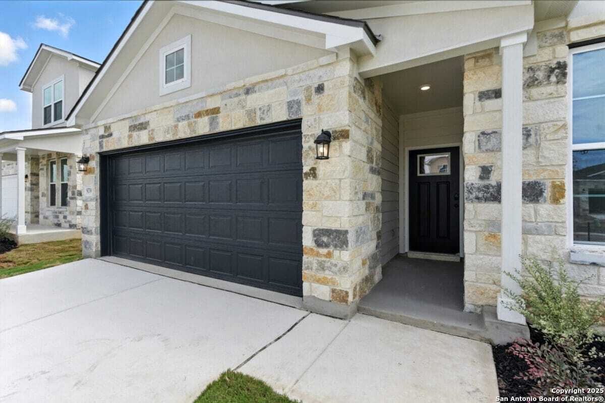 property viewer photo 1