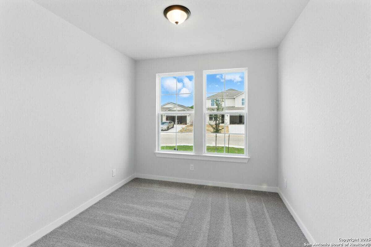 property viewer photo 15