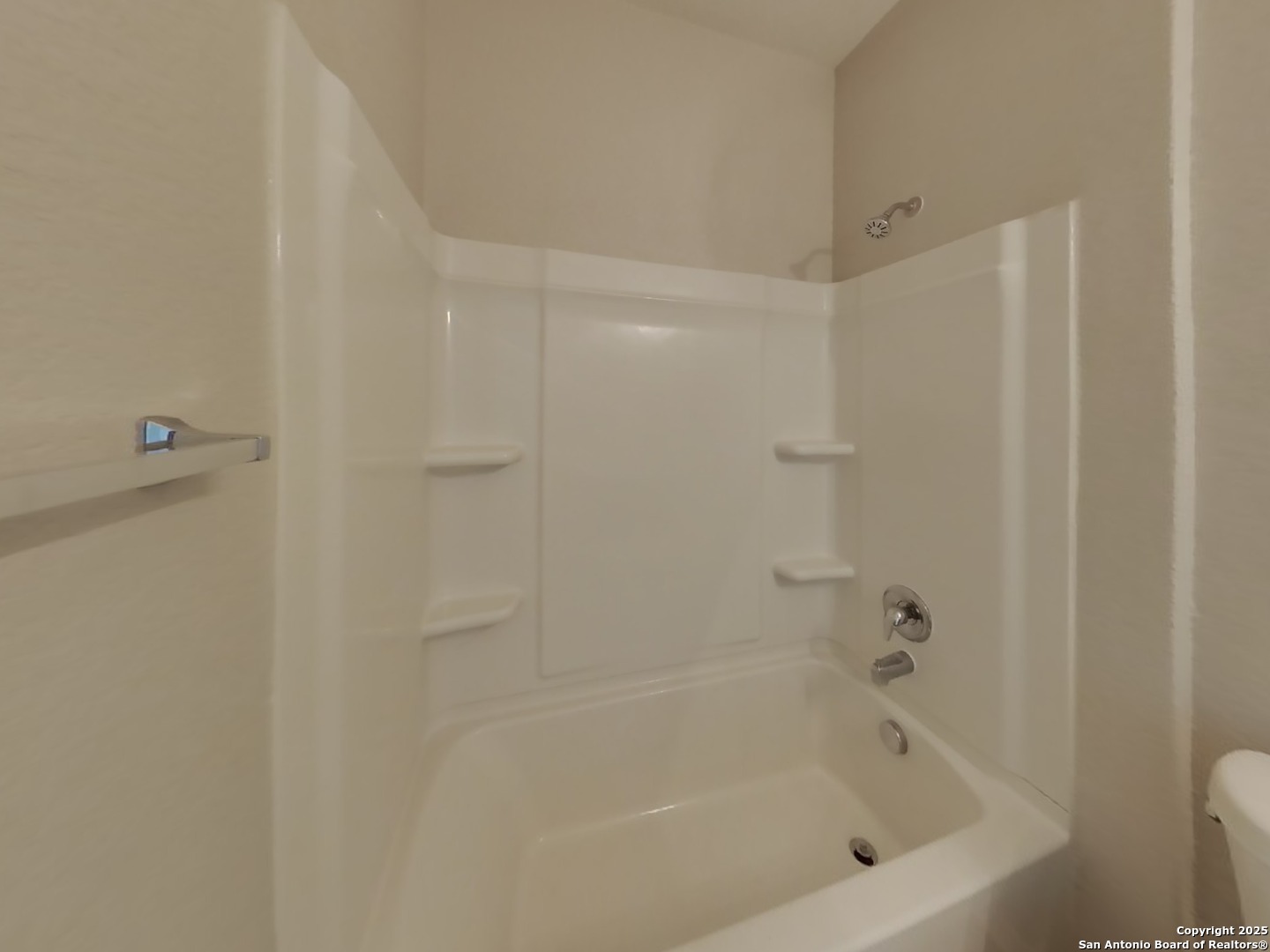 property viewer photo 15