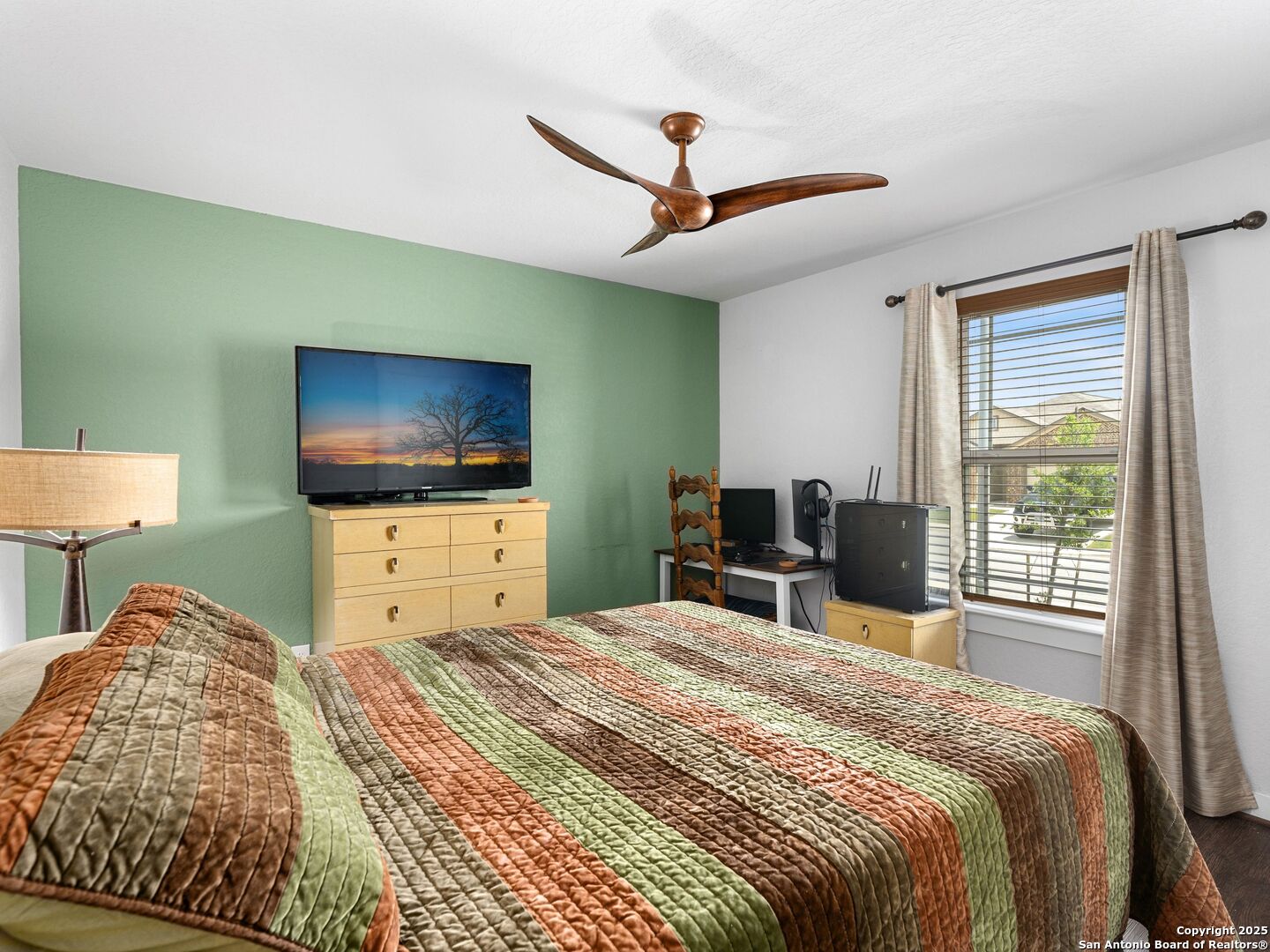 main property photo 15