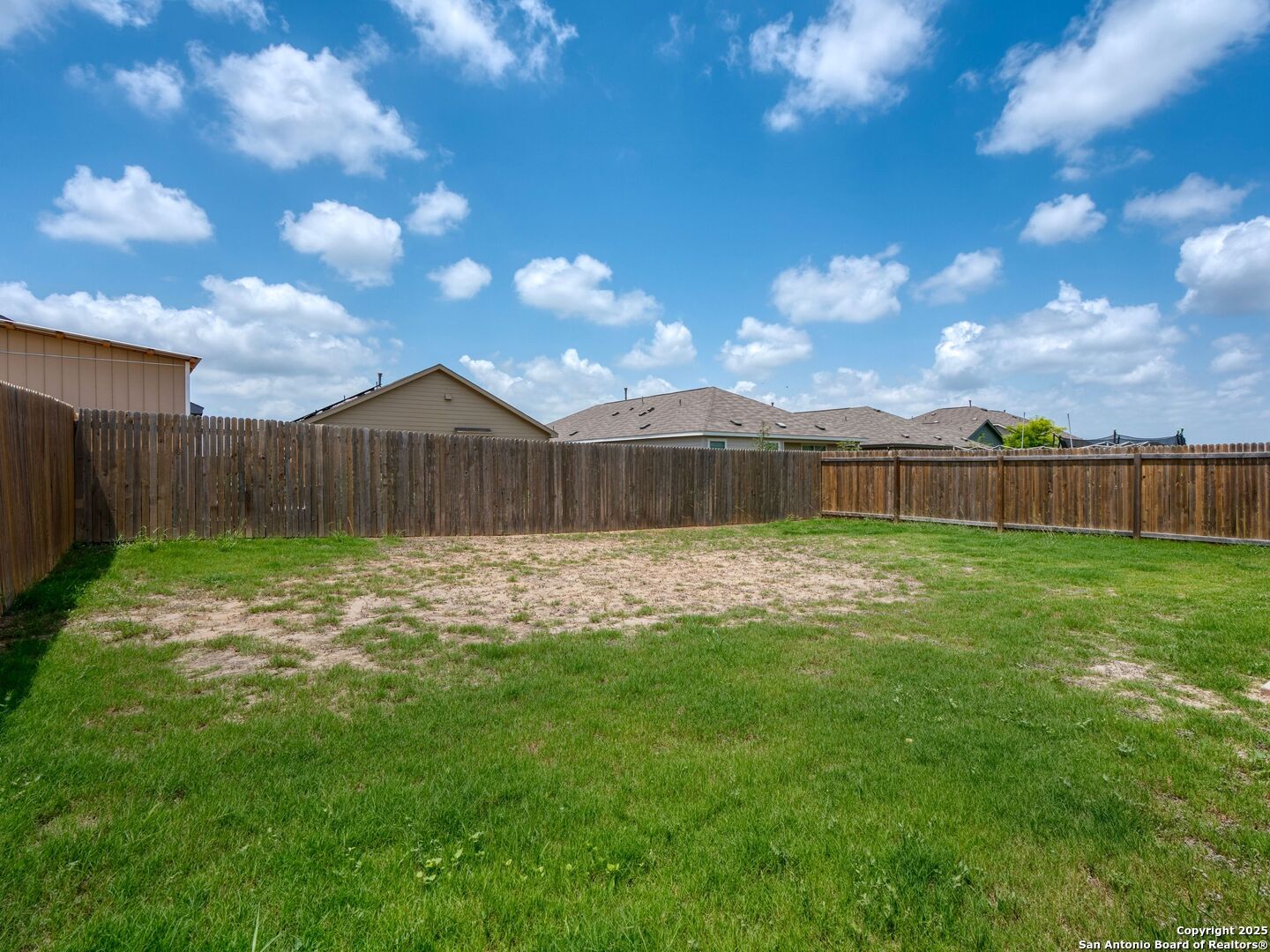 main property photo 20