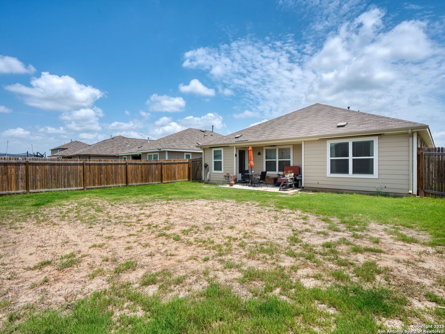 main property photo 22