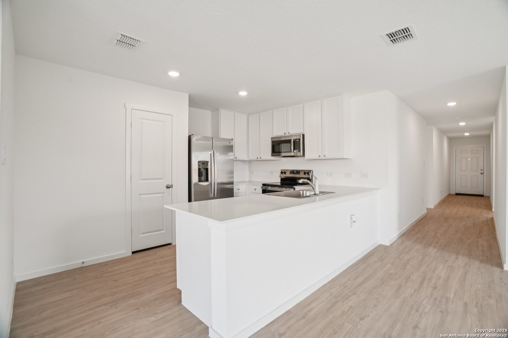 property viewer photo 10