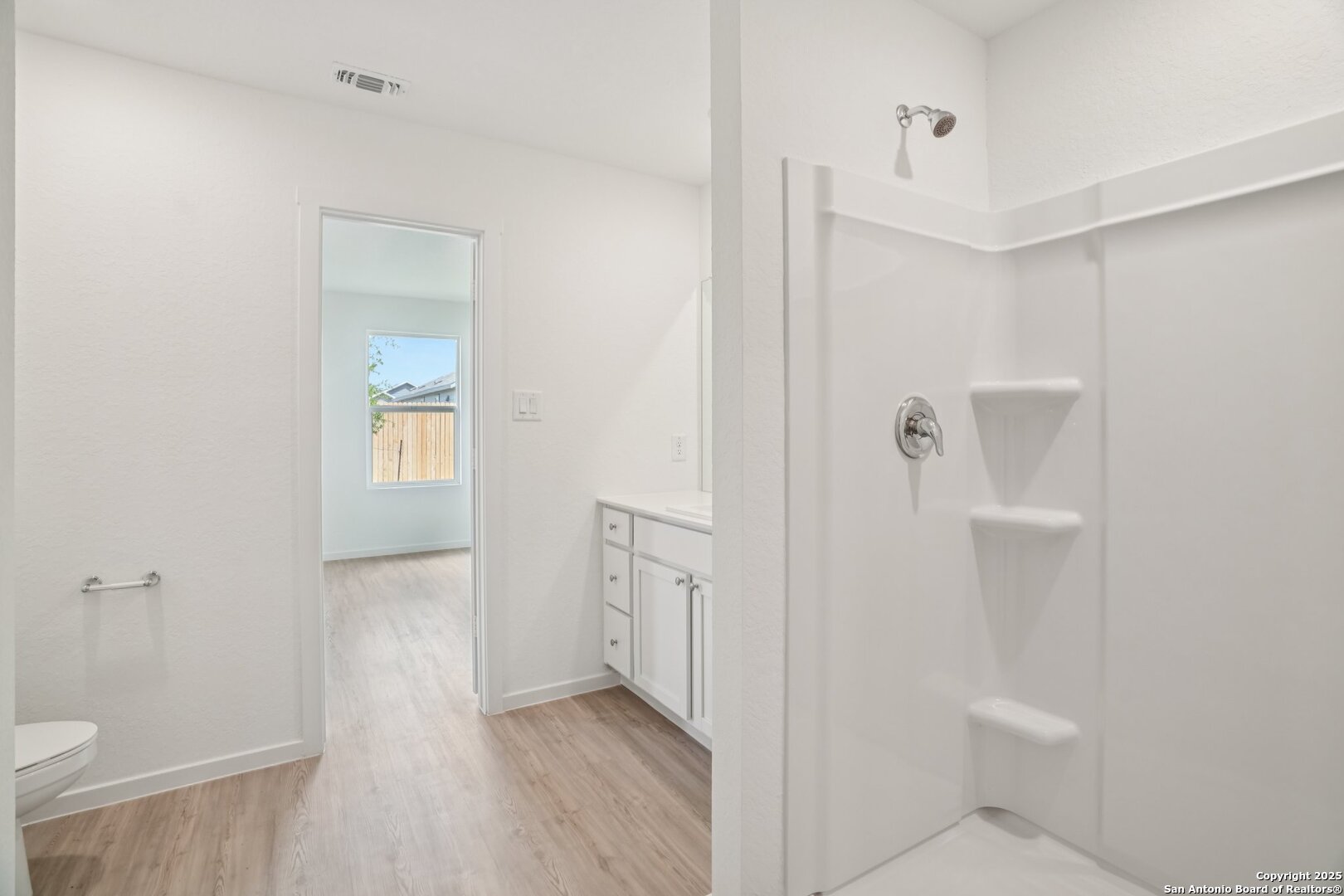 property viewer photo 17