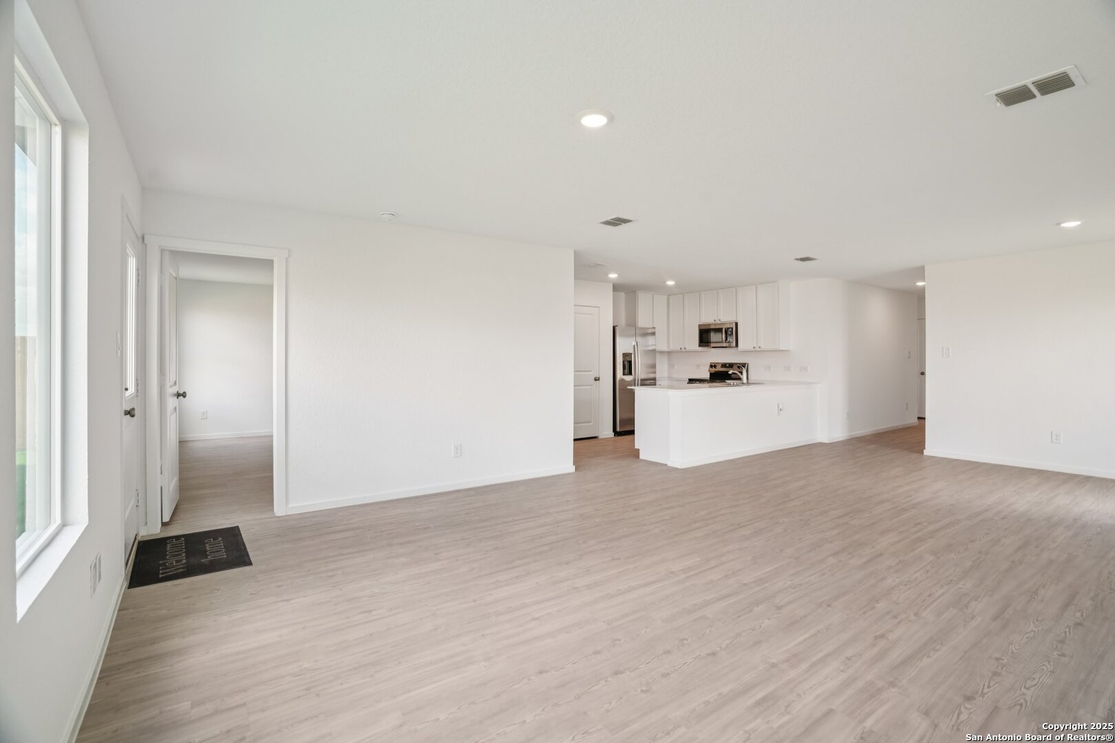 property viewer photo 7