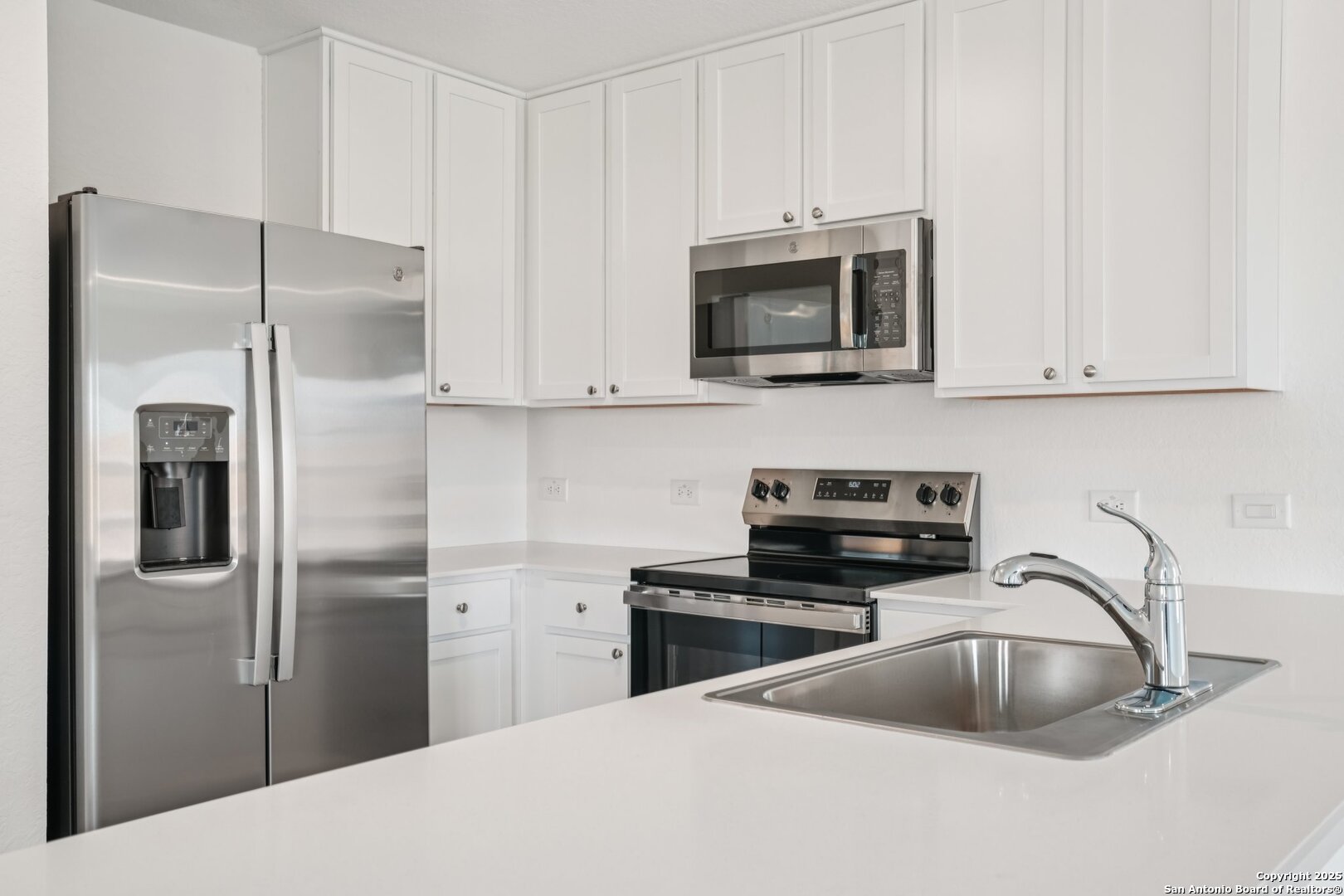 property viewer photo 9