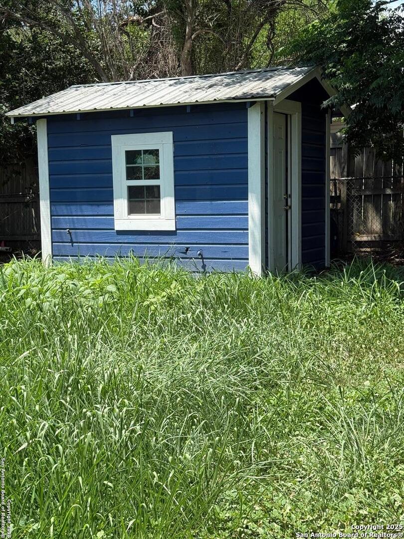 property viewer photo 6