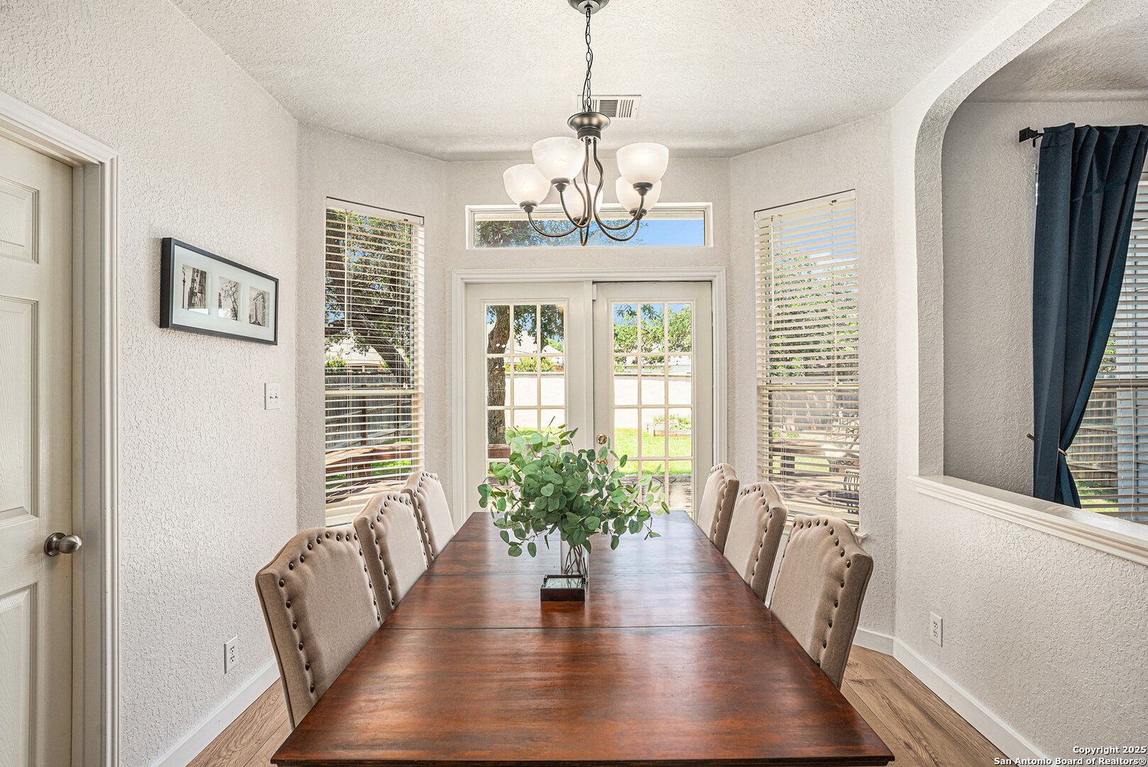 property viewer photo 12