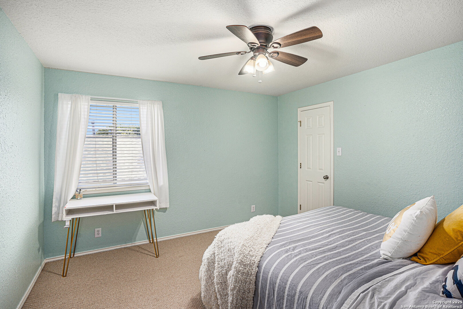 property viewer photo 21