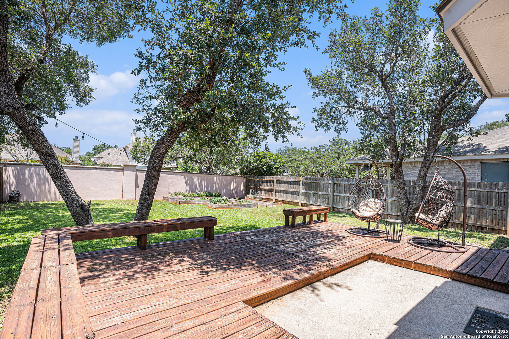 property viewer photo 25
