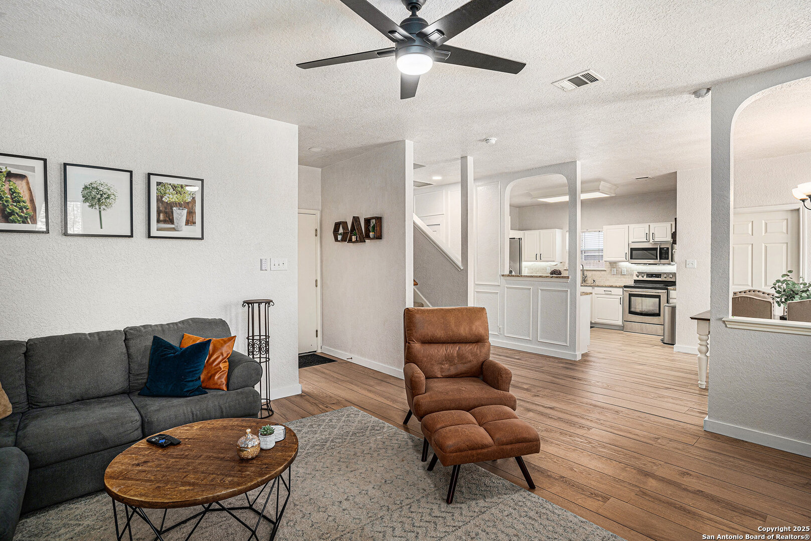 property viewer photo 7