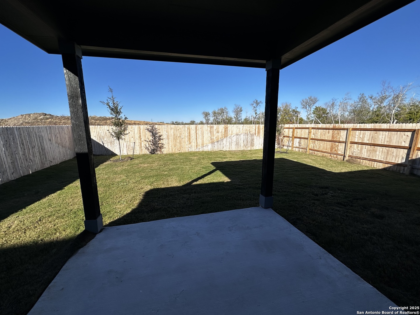 main property photo 22