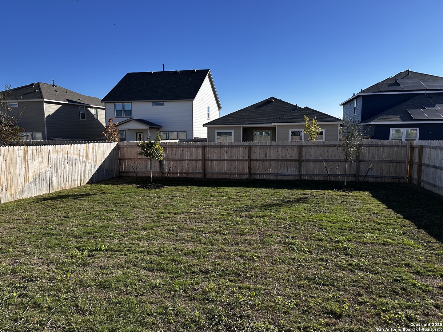 main property photo 18