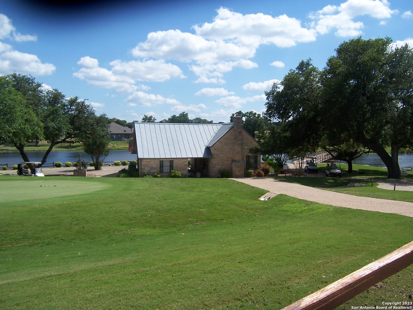 main property photo 7