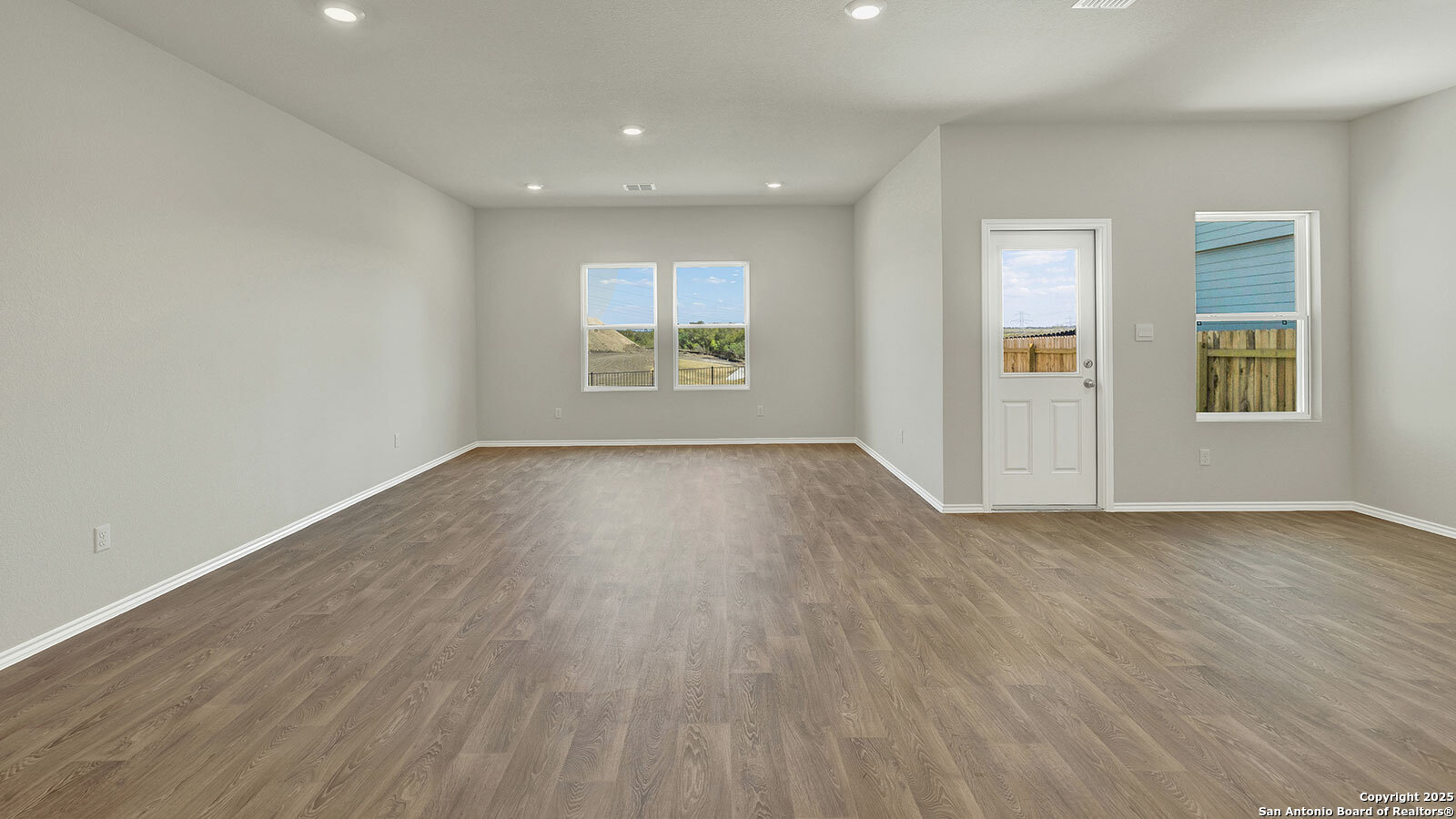 property viewer photo 12