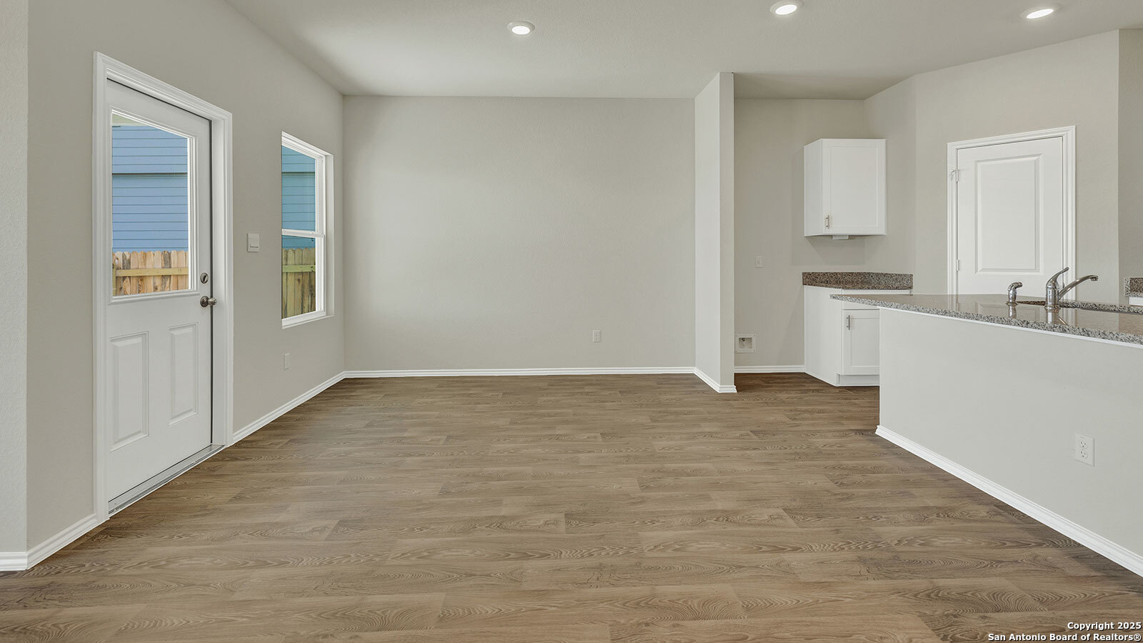 property viewer photo 14