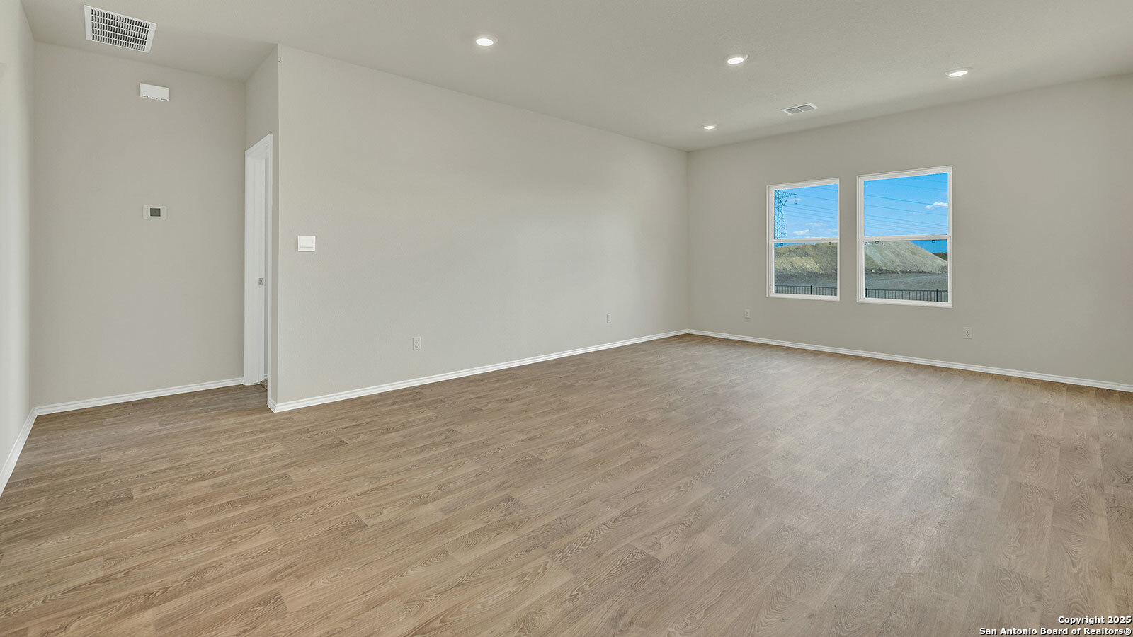 property viewer photo 17