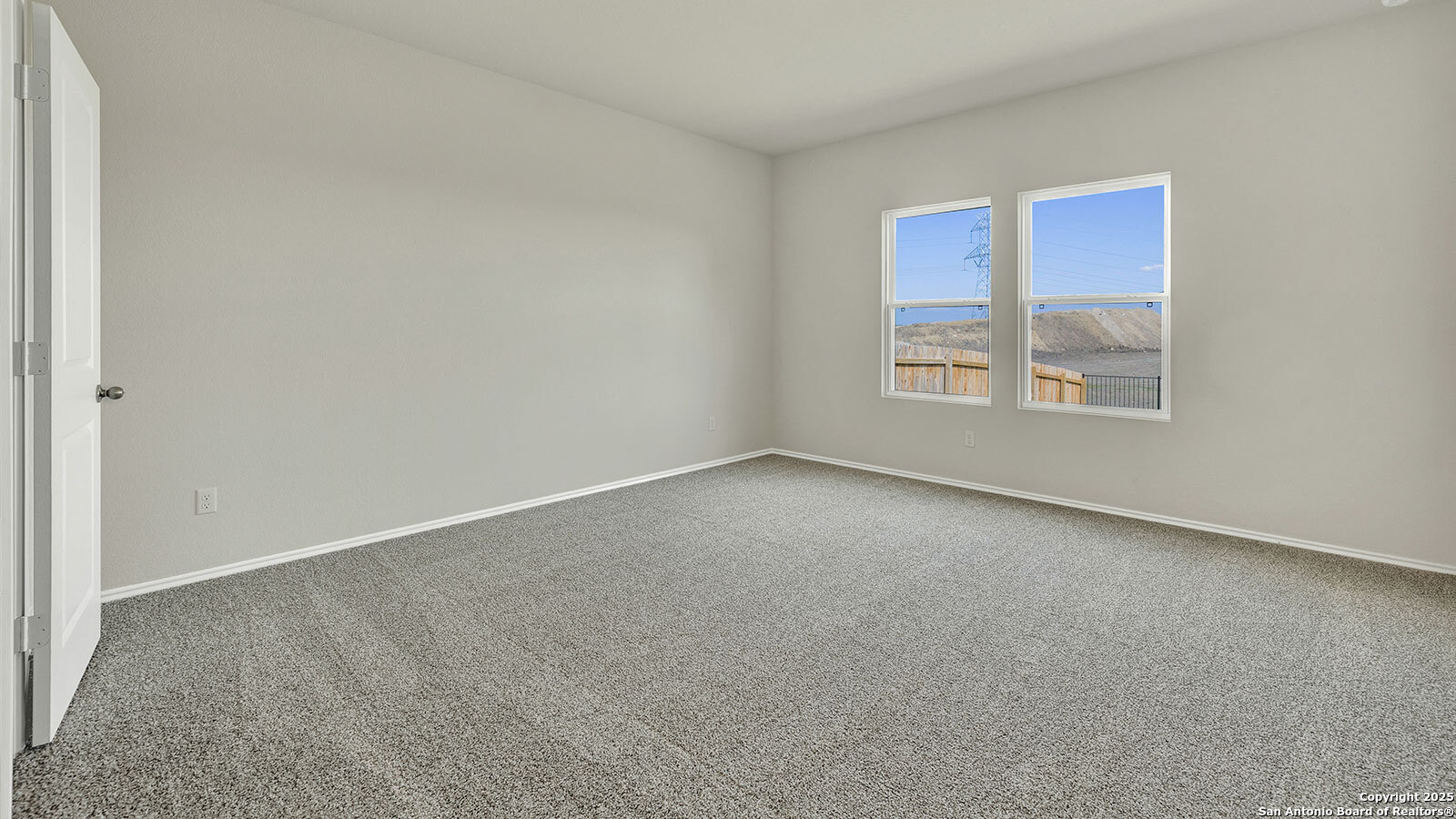 property viewer photo 18