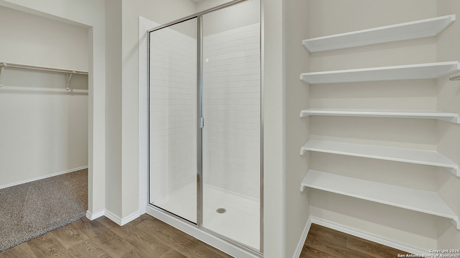property viewer photo 22